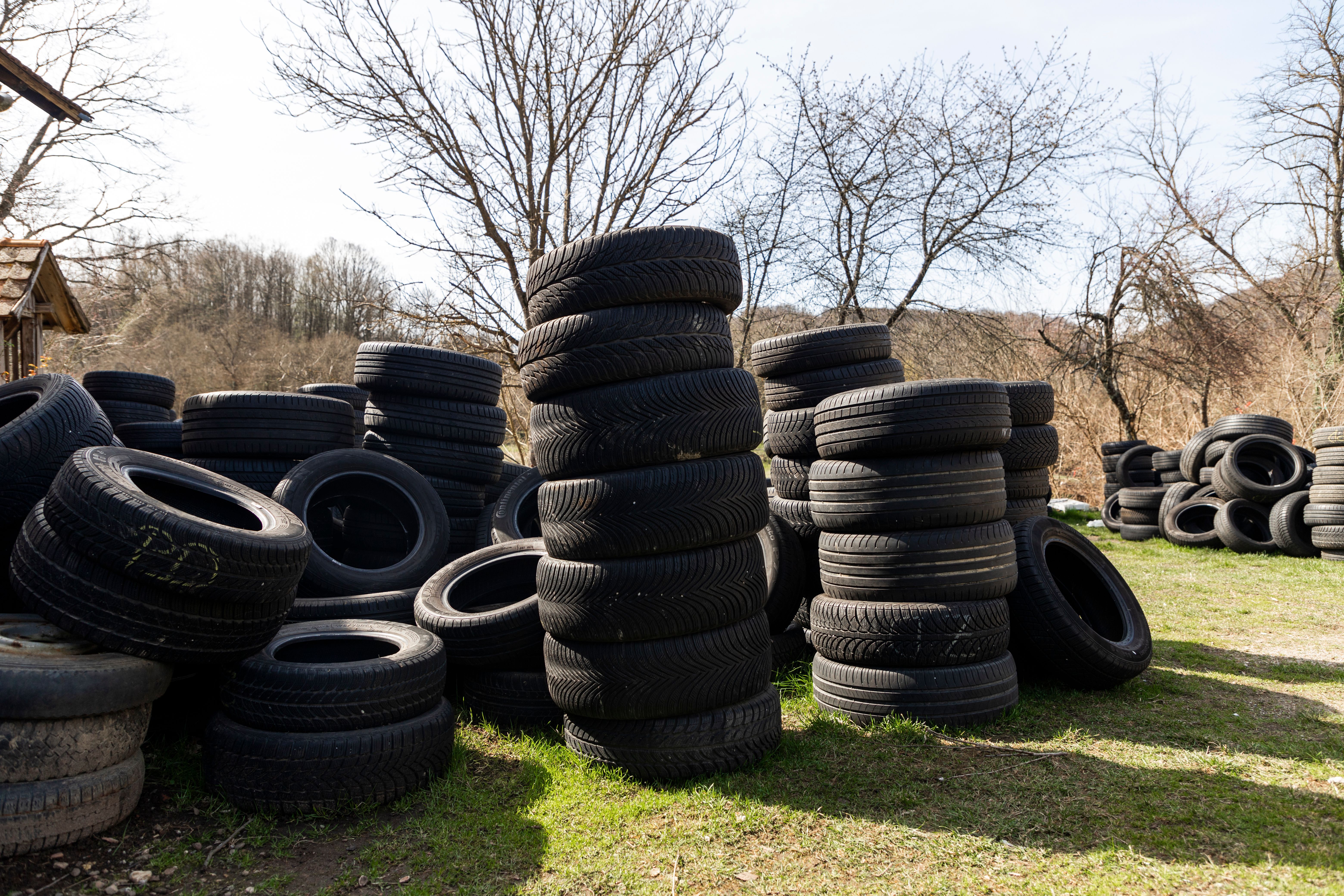 Caucho reciclado: innovación sostenible