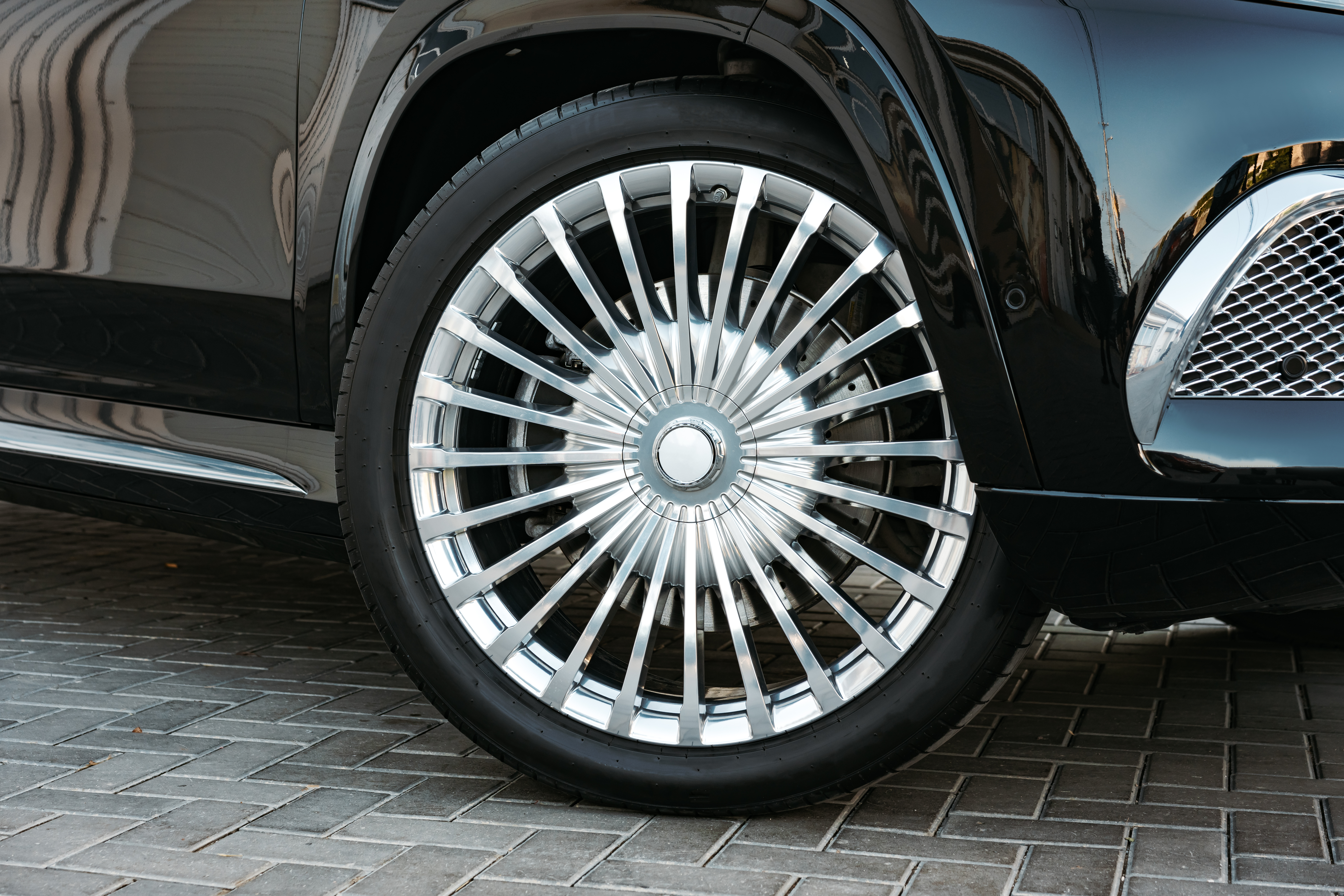 Bridgestone Alenza 001 para tu SUV de lujo