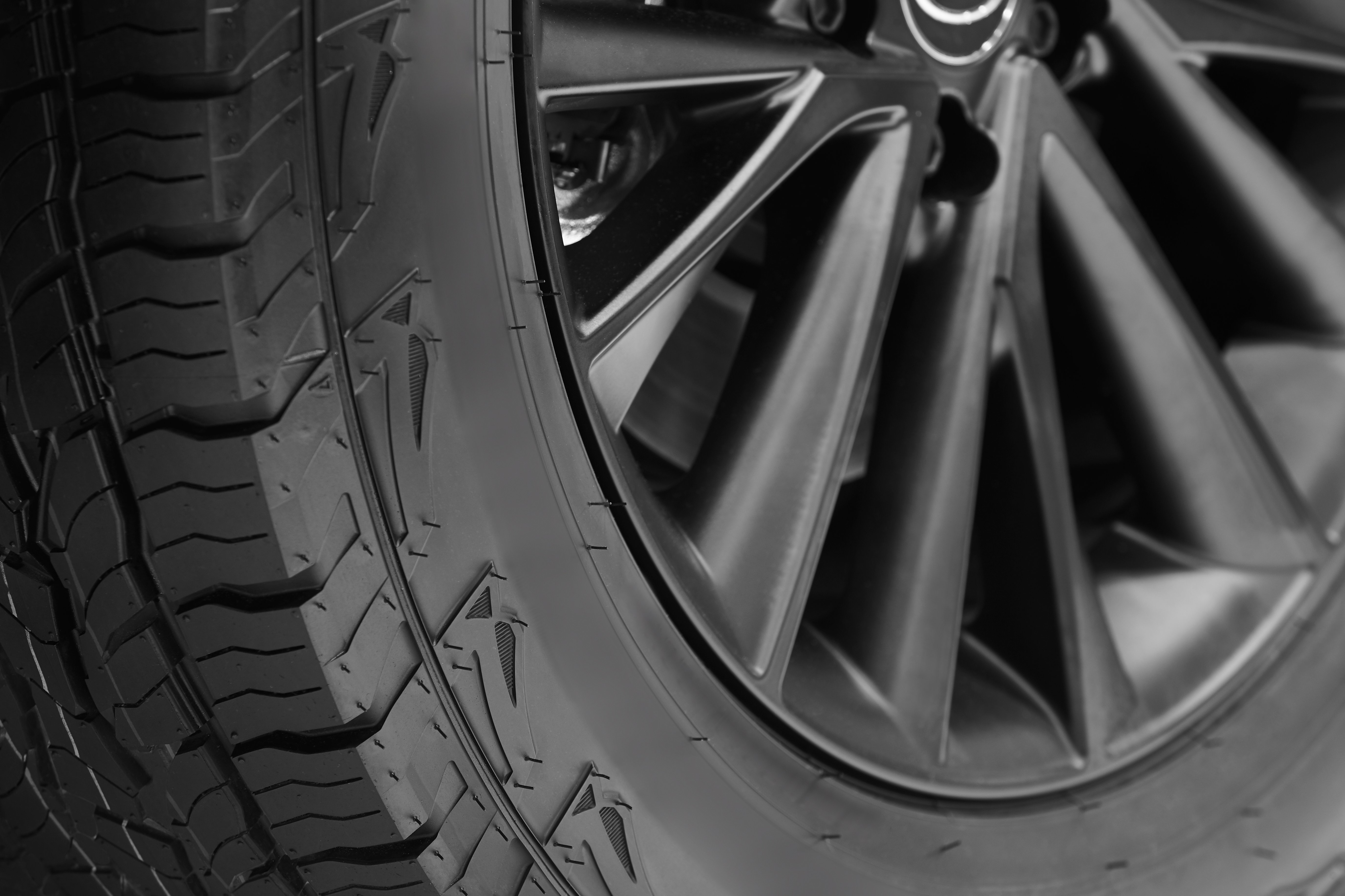 FIRESTONE FR740: Llantas Que Rompen Mitos